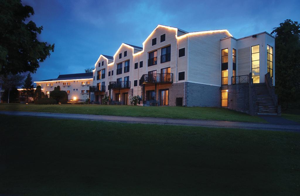 Auberge Bromont Exterior photo